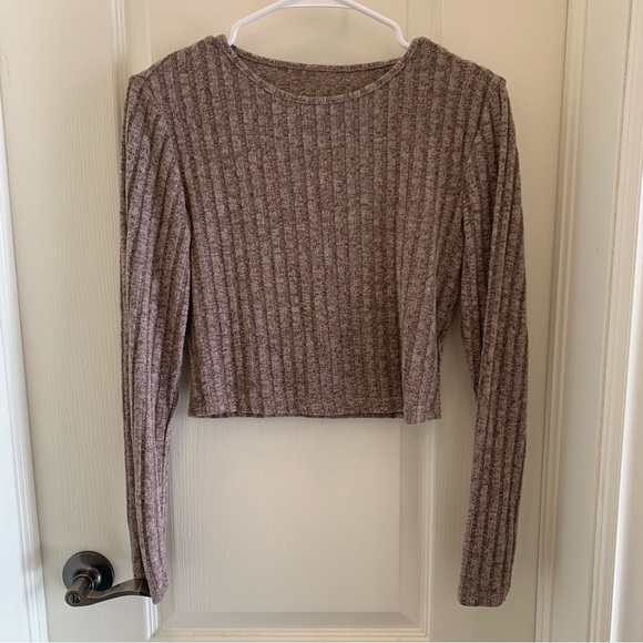 3/$30 ribbed long sleeves top - Picture 2 of 5